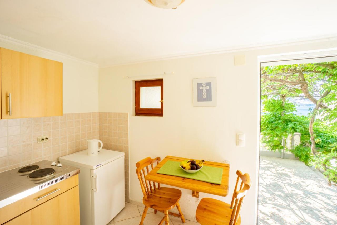 Apartment Coral Metajna Exteriör bild